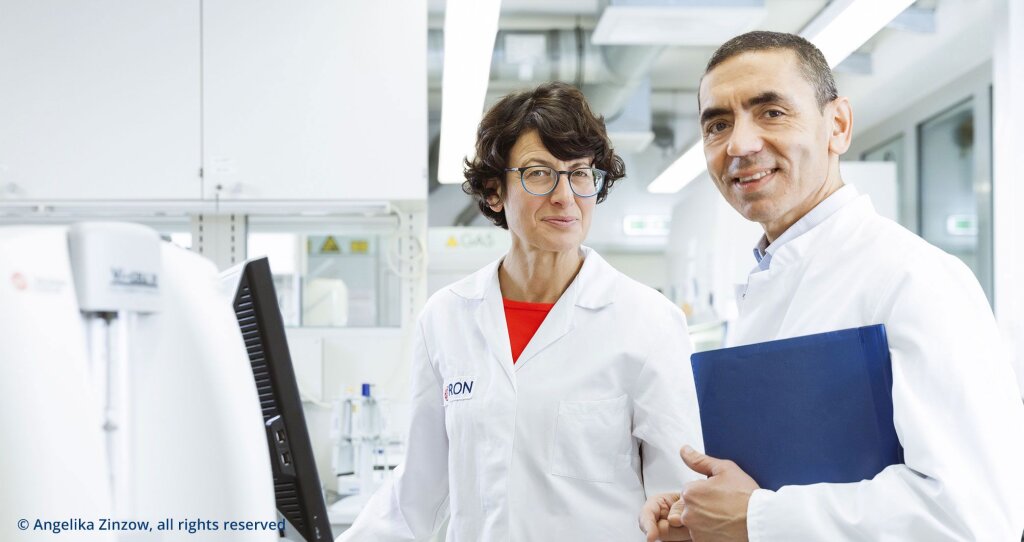 Ugur Sahin and &Ouml;zlem T&uuml;reci.